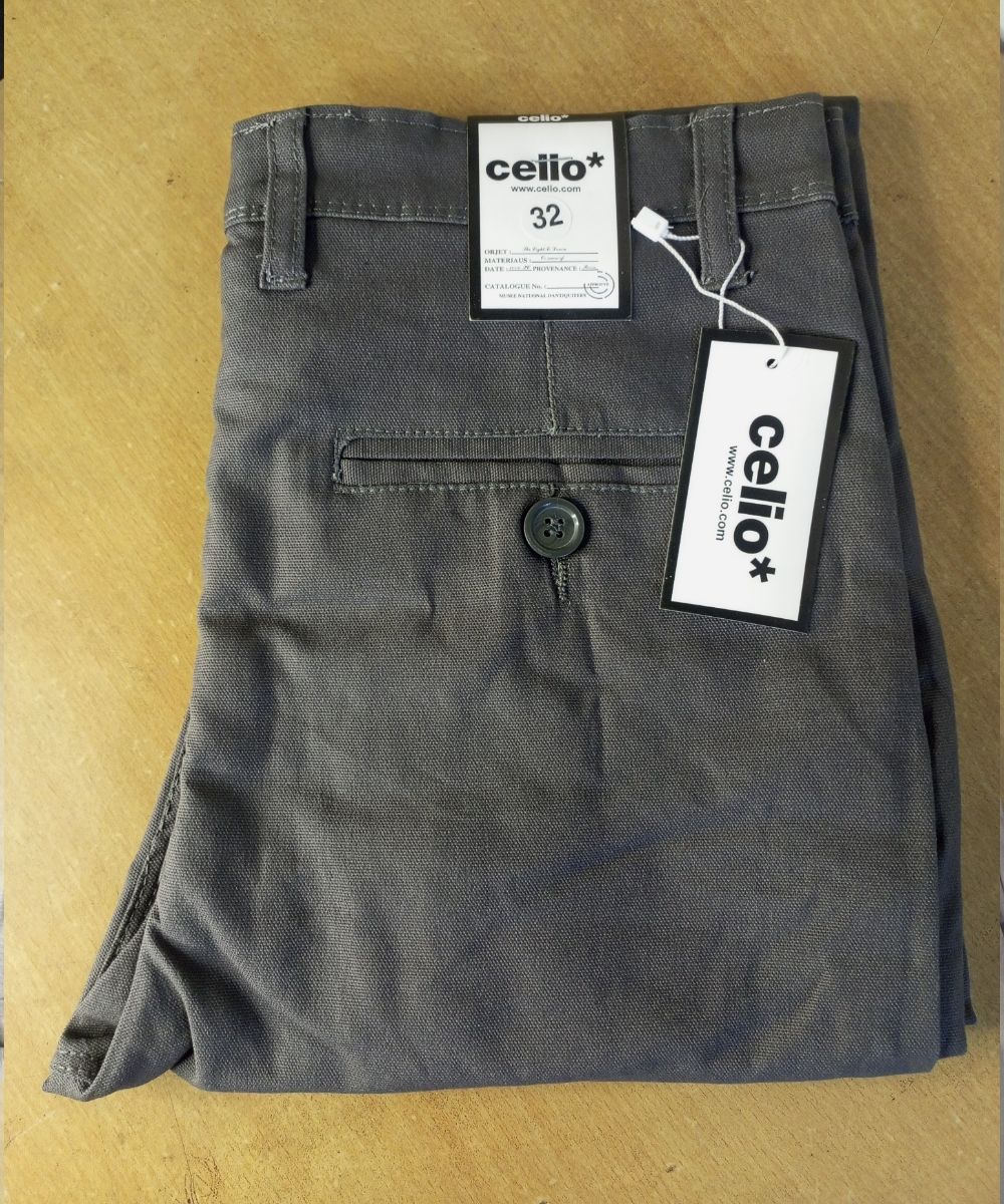 Men's Cotton Darkgray Stretchable Slimfit Gabardine Pant